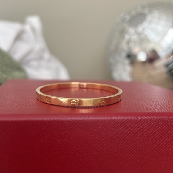 Small Cartier Love Bracelet in Rose Gold Size 16, great used condition - Picture 4 of 15